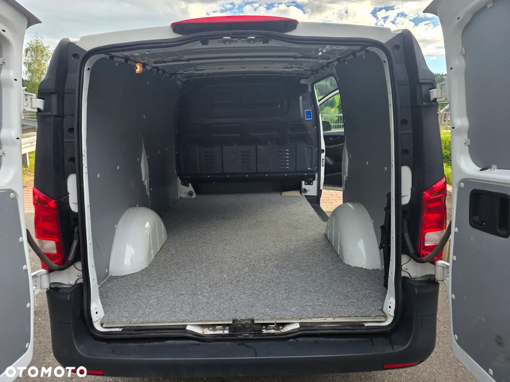 Mercedes-Benz Vito - 17