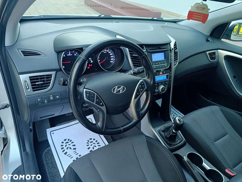 Hyundai i30 i30cw 1.4 CRDi Trend - 27