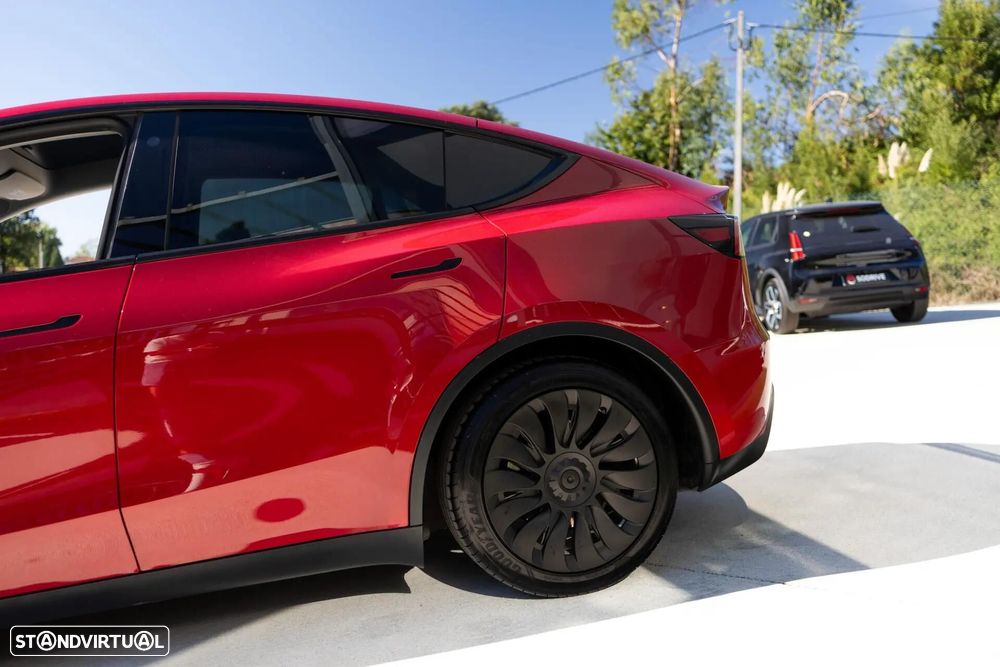 Tesla Model Y Standard - 16