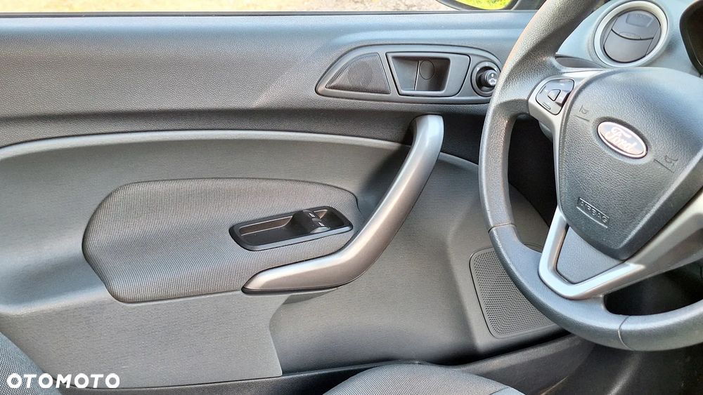 Ford Fiesta - 16