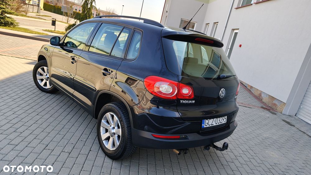 Volkswagen Tiguan 2.0 TDI DPF 4Motion BlueMotion Technology Track & Field - 25