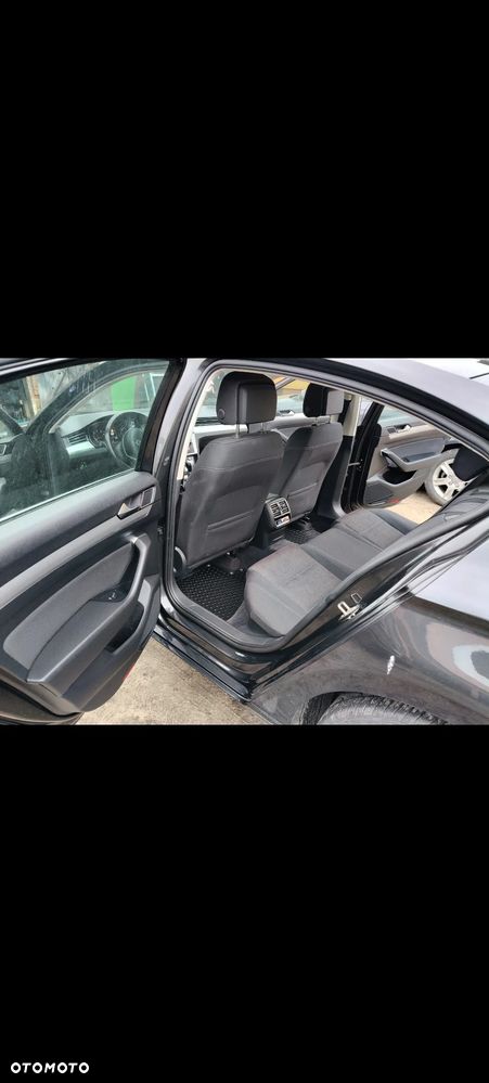 Volkswagen Passat 1.8 TSI BMT Comfortline DSG - 18