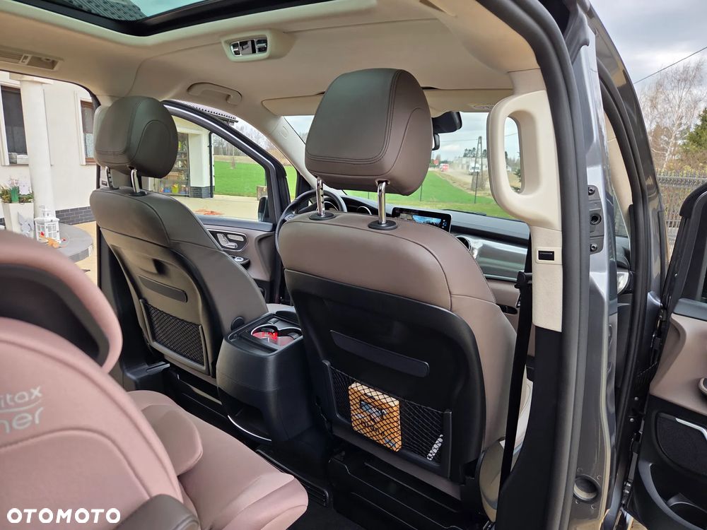 Mercedes-Benz Klasa V 300 d 4-Matic Exclusive 9G-Tronic (d³ugi) - 24