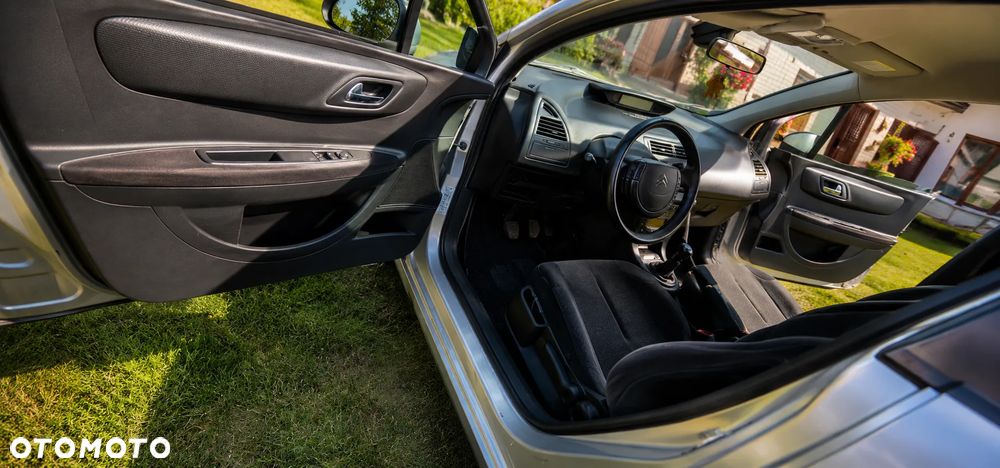 Citroën C4 1.6 HDi Impress - 7