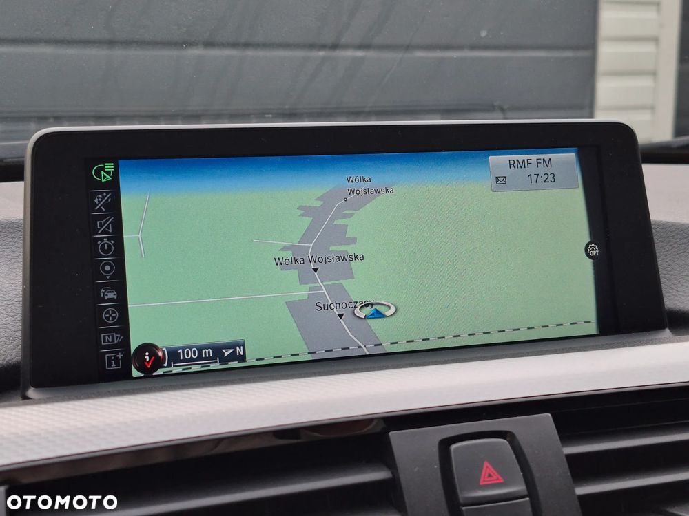 BMW Seria 3 320d - 12