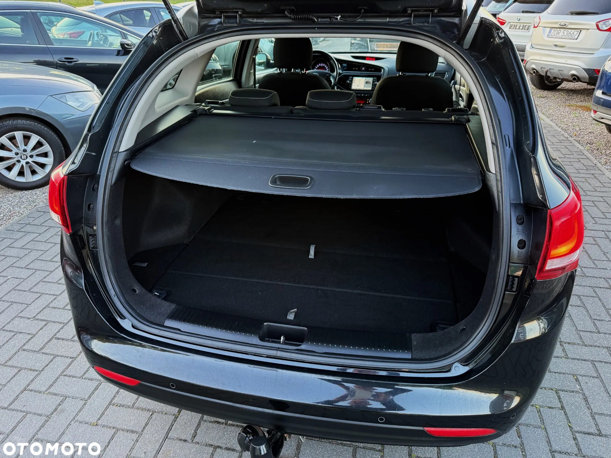 Kia Ceed 1.6 CRDi 136 ISG SW Platinum Edition - 10