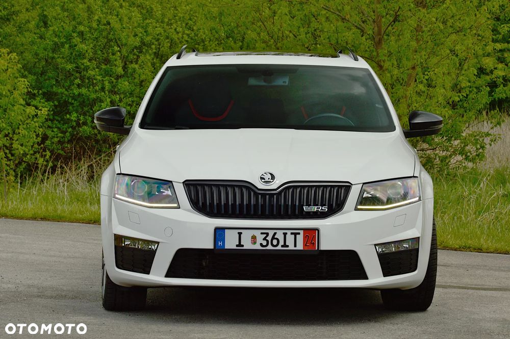 Skoda Octavia 2.0 TSI RS - 11
