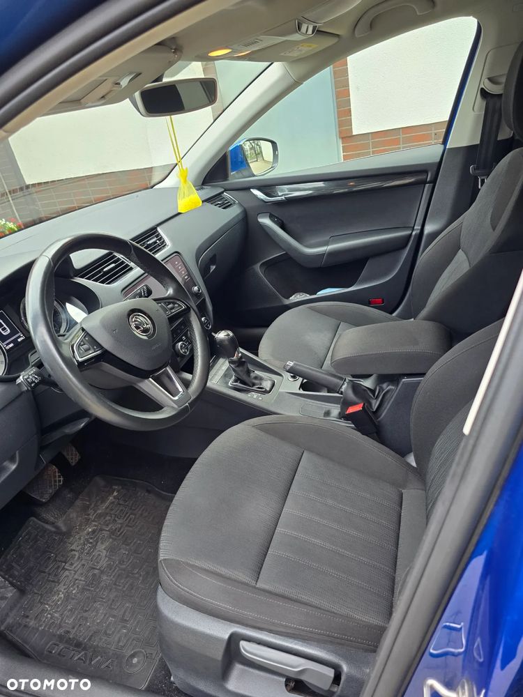 Skoda Octavia 2.0 TDI Style DSG - 7
