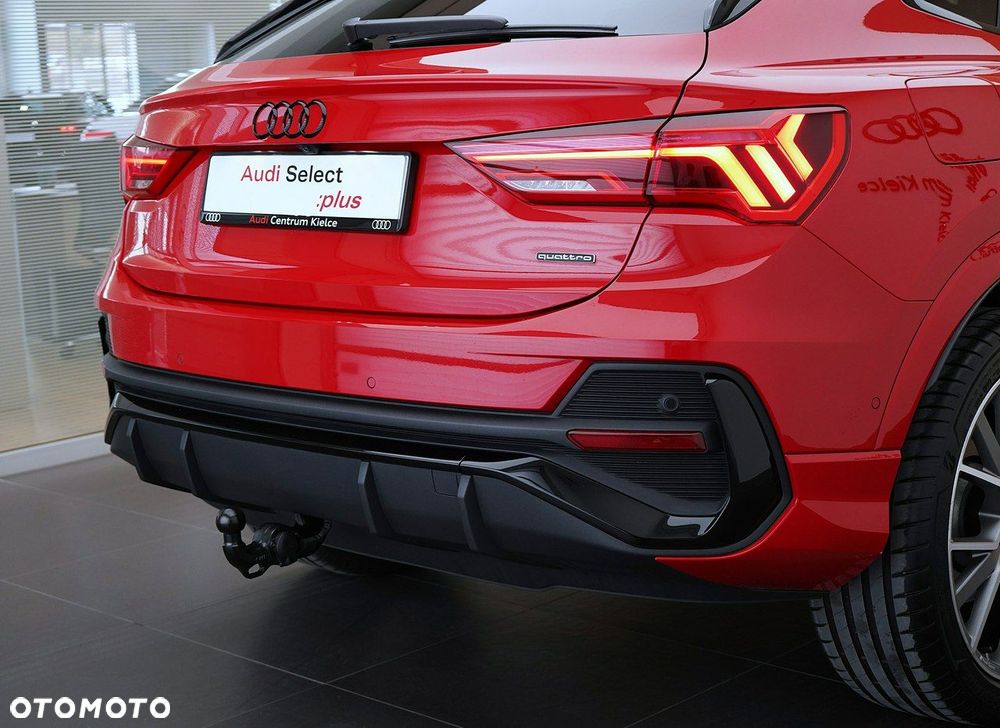 Audi Q3 Sportback - 12