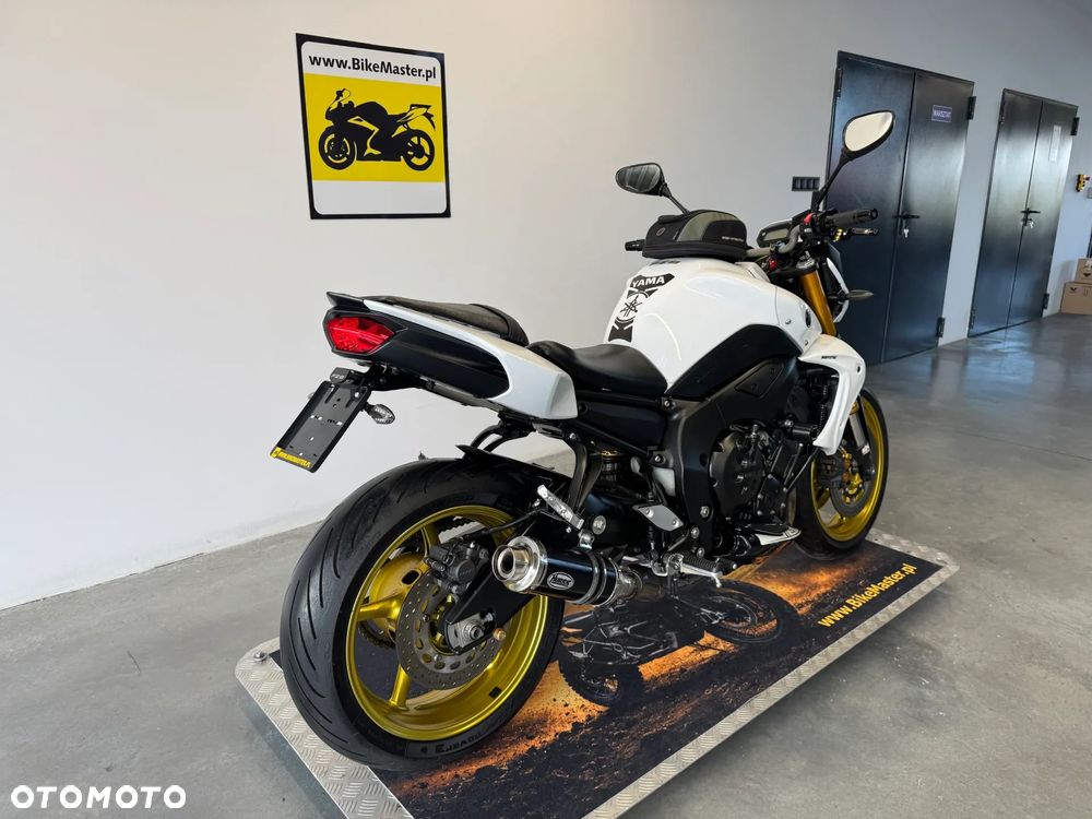 Yamaha FZ8 - 5