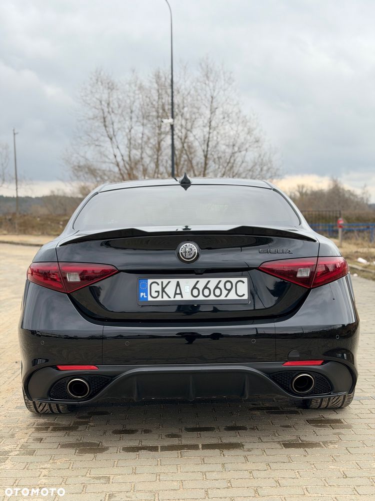Alfa Romeo Giulia 2.0 Turbo Veloce - 15