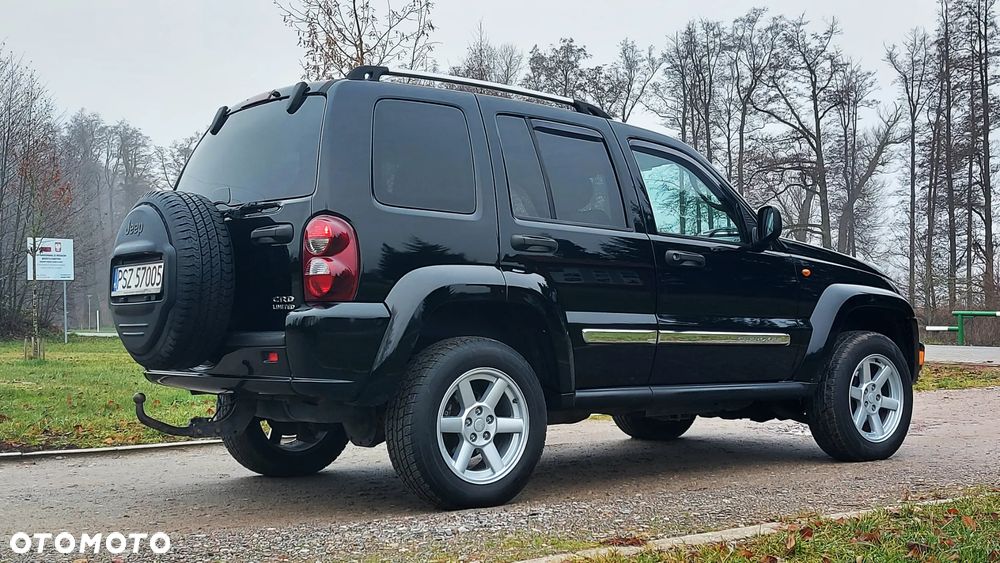 Jeep Cherokee 2.8 CRD Limited - 32