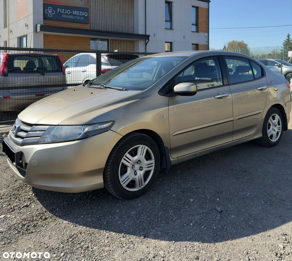 Honda City 1.4 Comfort - 2