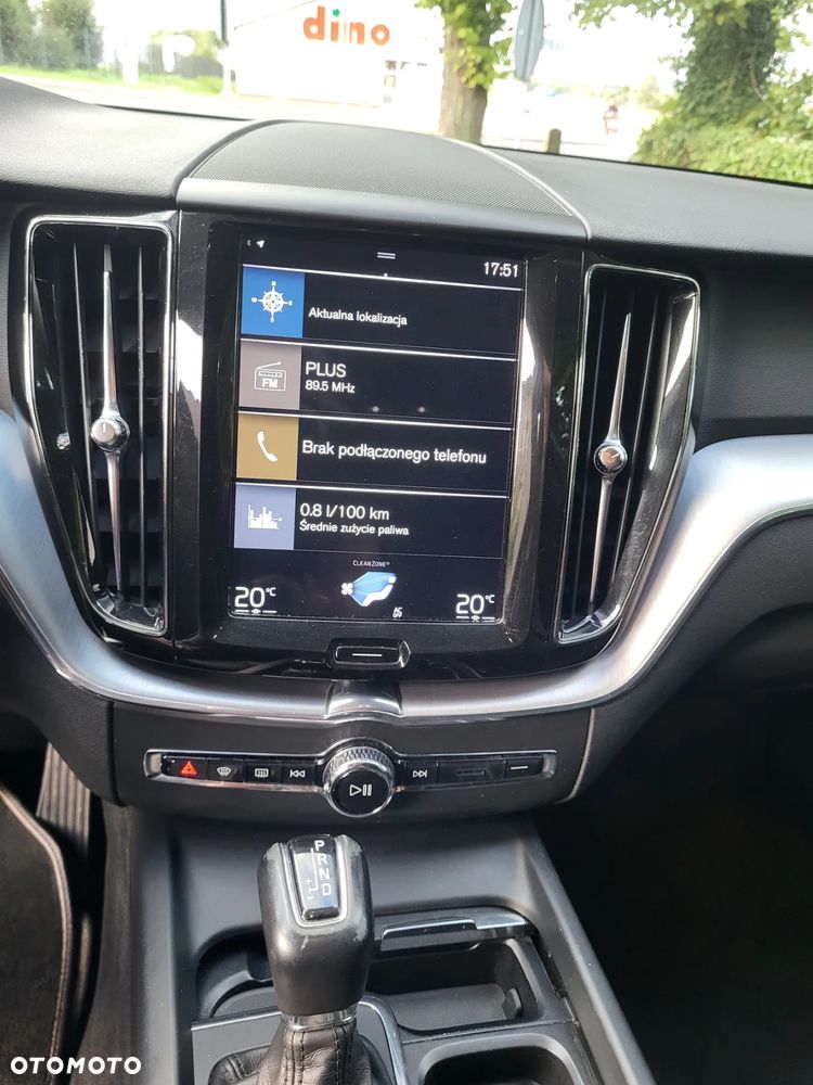 Volvo XC 60 D4 AWD R-Design - 13