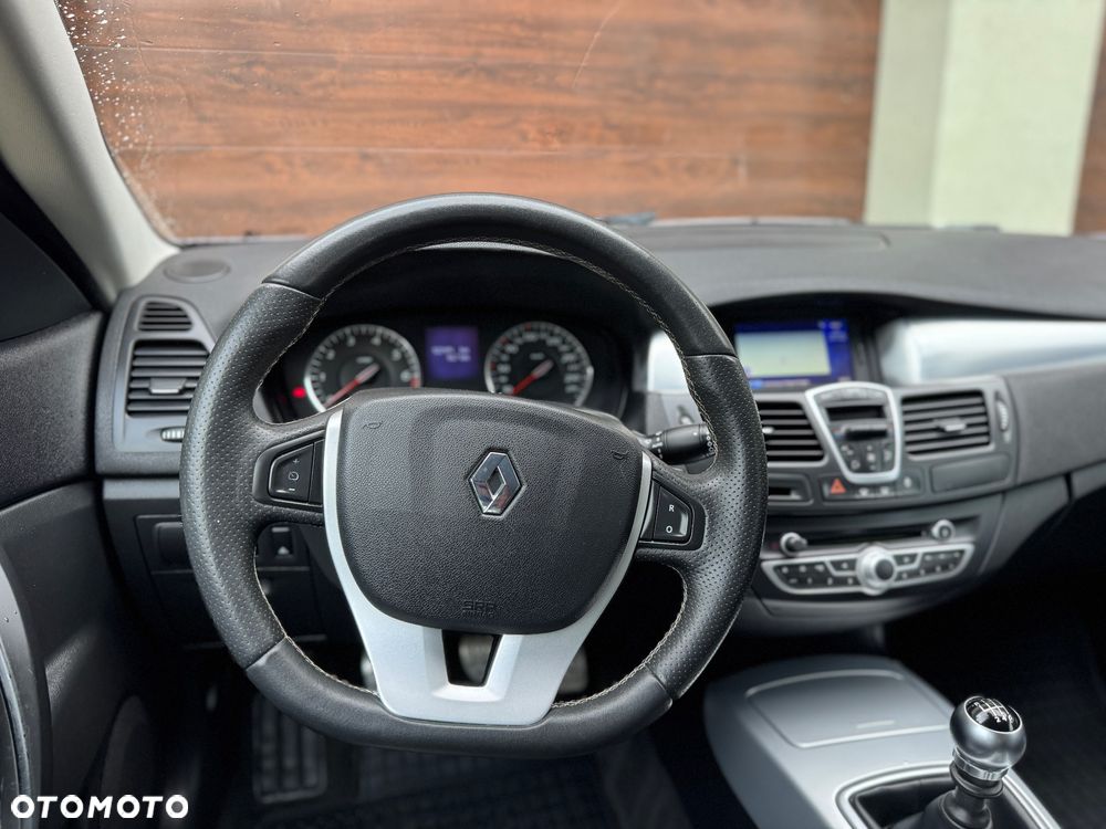 Renault Laguna 2.0T GT - 27