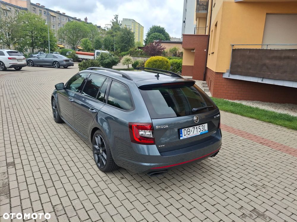Skoda Octavia 2.0 TDI 4x4 DSG RS - 10