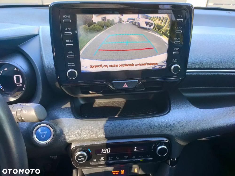 Toyota Yaris - 6