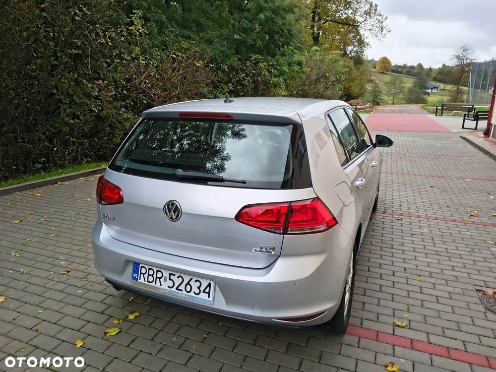Volkswagen Golf 1.6 TDI BlueMotion Comfortline - 8