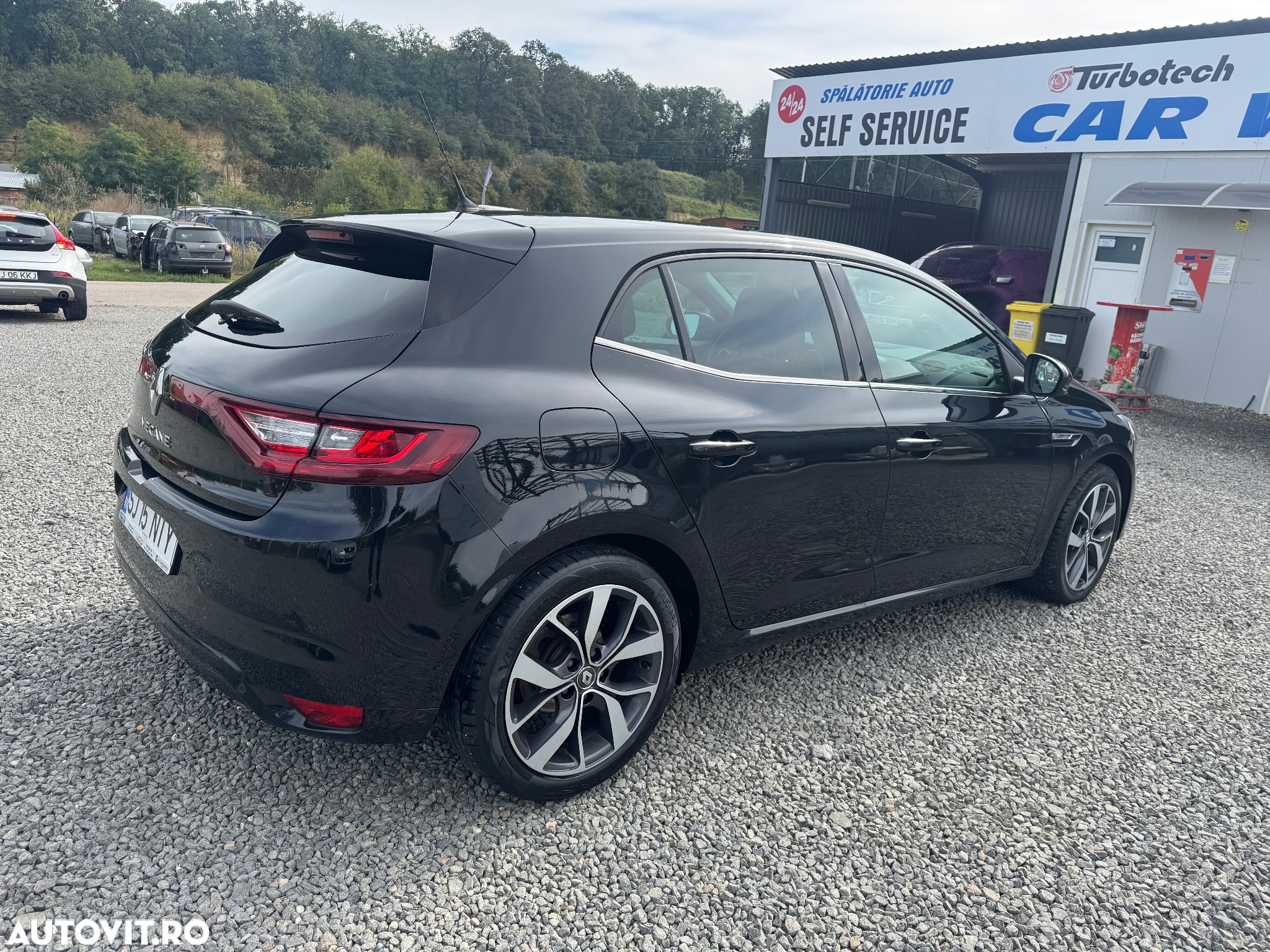 Renault Megane ENERGY dCi 130 BOSE EDITION - 4