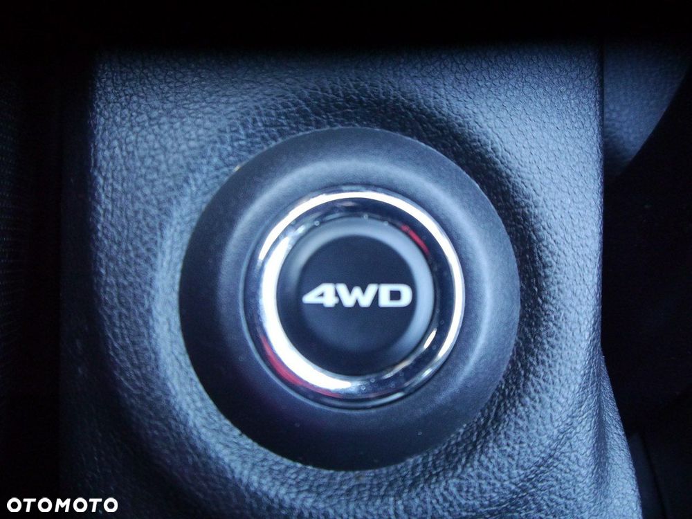 Mitsubishi Outlander - 24