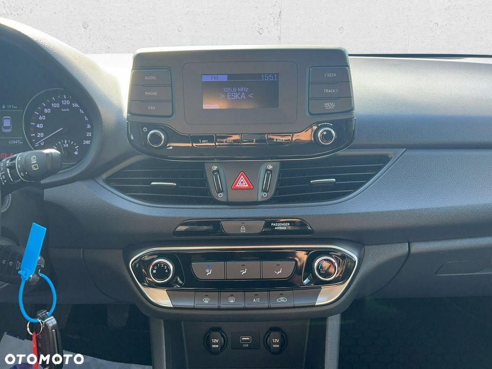 Hyundai i30 - 19