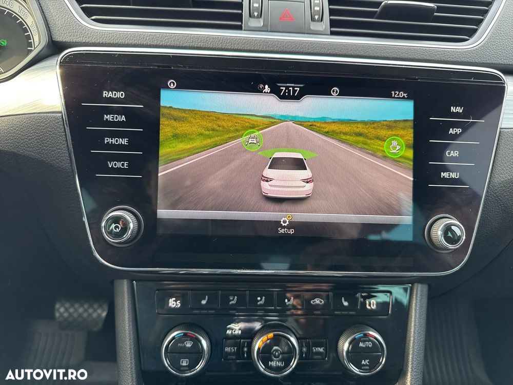 Skoda Superb 2.0 TDI DSG Ambition - 25