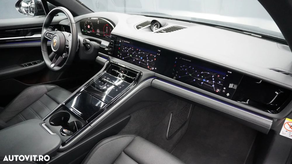 Porsche Panamera 4 - 16