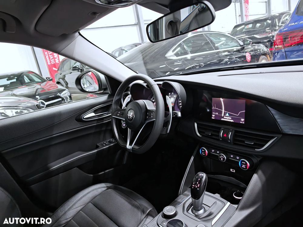 Alfa Romeo Giulia 2.2 JTDM Aut. Super - 10
