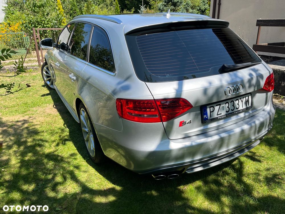 Audi S4 Avant - 11