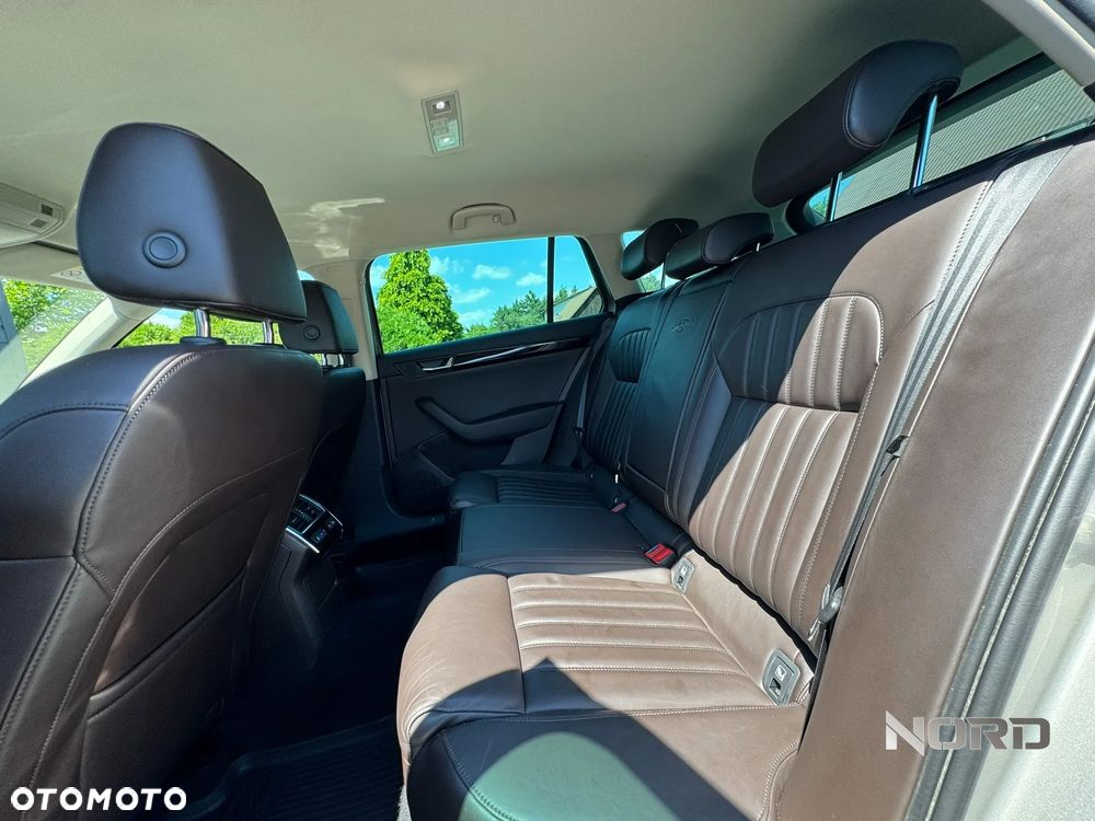 Skoda Superb 1.4 TSI ACT 4x4 Style - 19