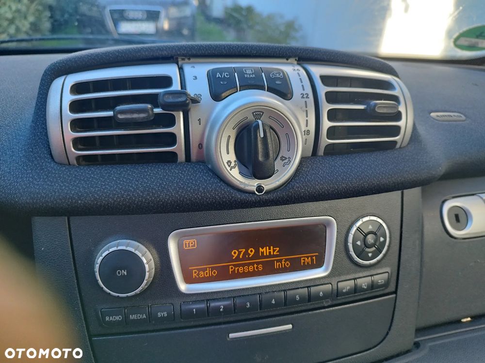 Smart Fortwo softouch edition nightlight micro hybrid drive - 14