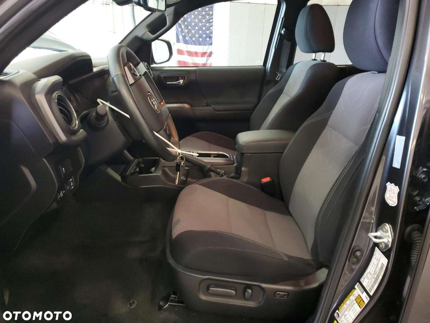 Toyota Tacoma - 8