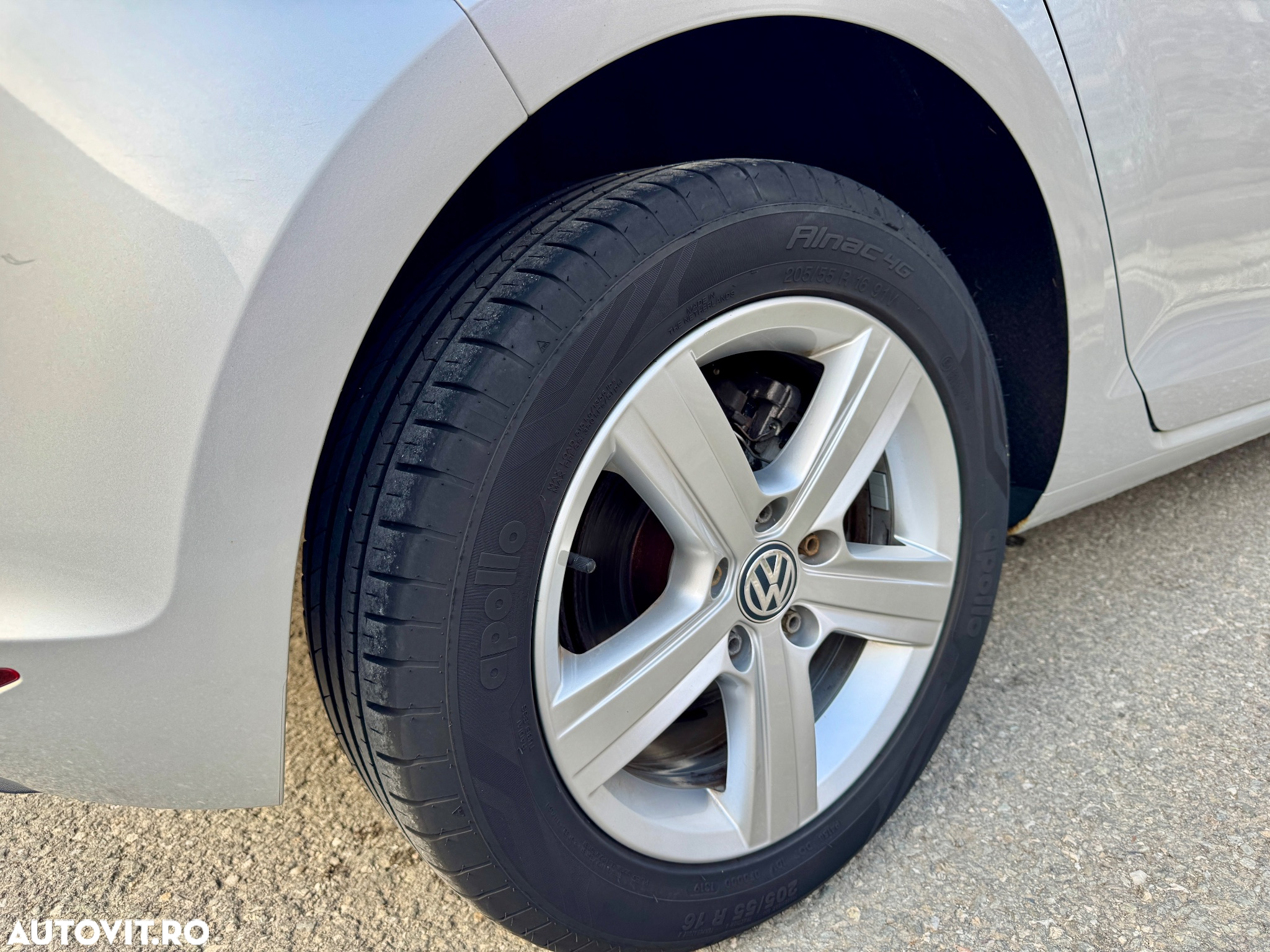 Volkswagen Golf 1.2 TSI BlueMotion Technology Comfortline - 12