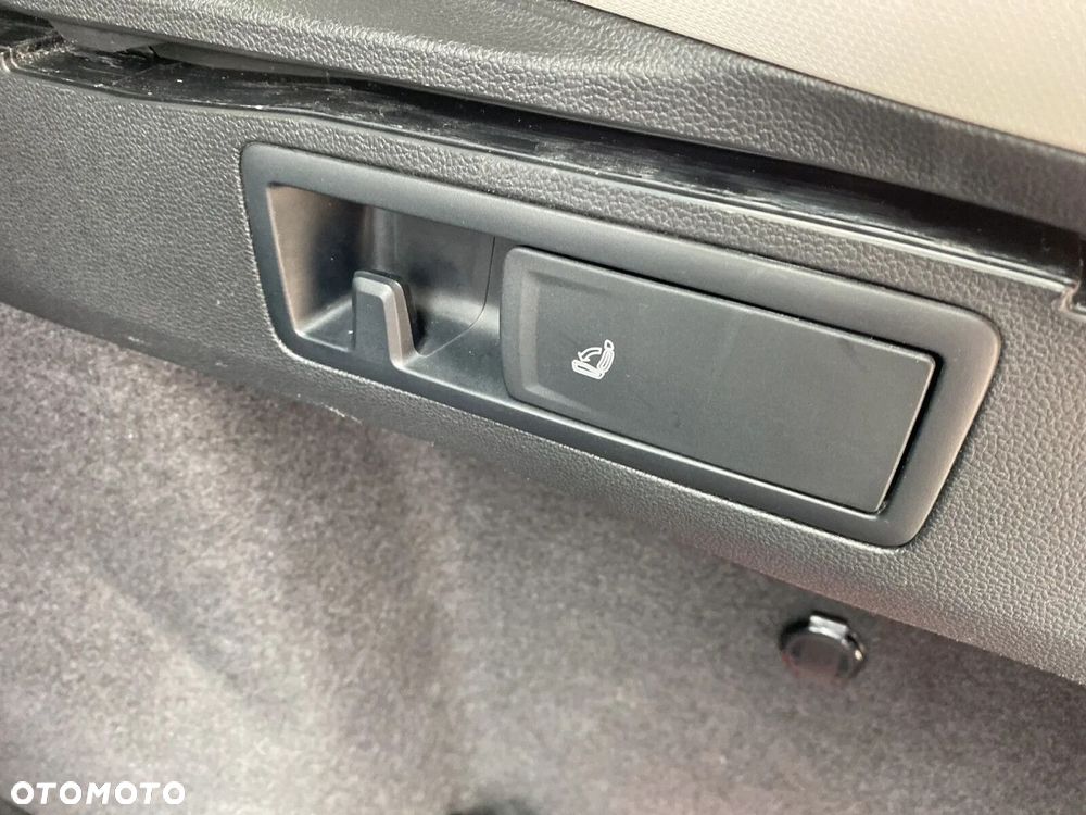 Volkswagen Golf Variant 1.5 TSI EVO Life - 36