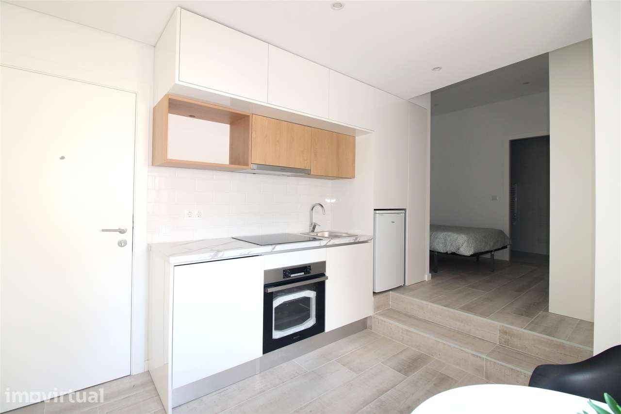 Apartamento T0 na zona da Baixa - Grande imagem: 2/10