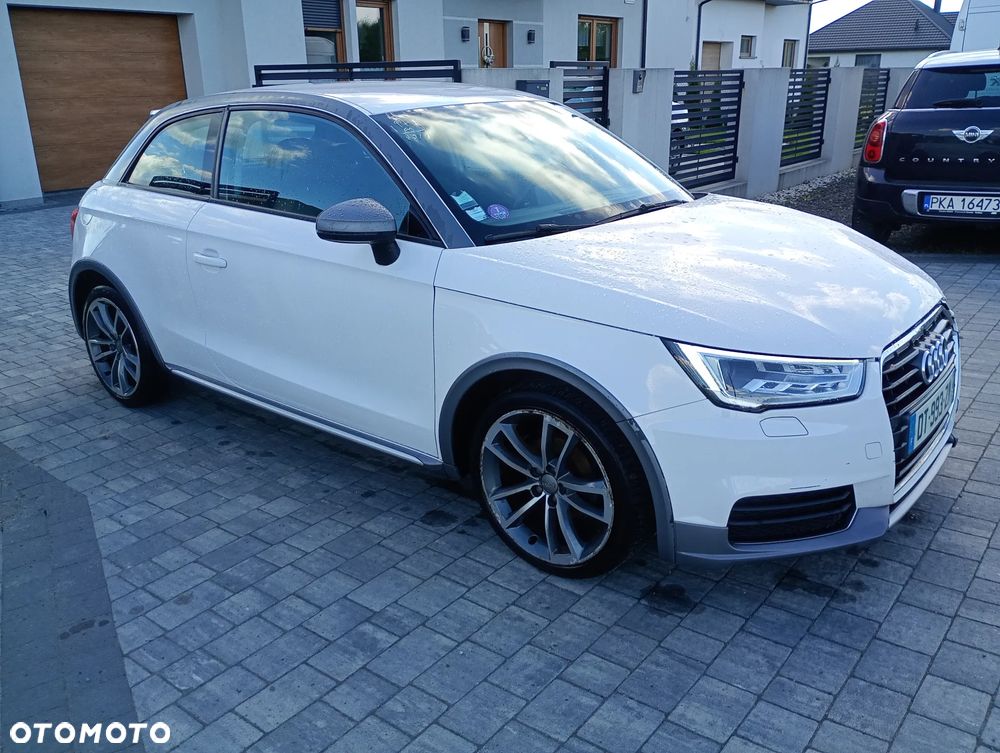 Audi A1 3-drzwiowe 1.0 TFSI ultra sport - 3