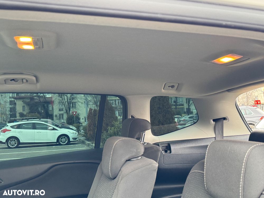 Opel Zafira 2.0 D (CDTI) Automatik Edition - 14