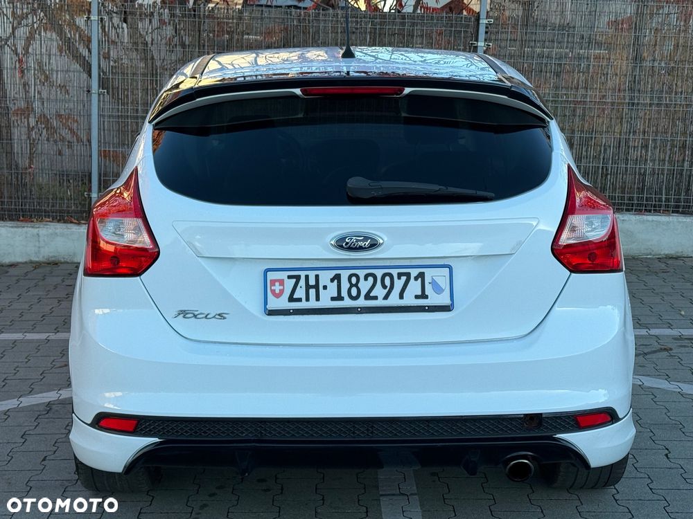 Ford Focus 1.6 EcoBoost Start-Stopp-System Titanium - 11