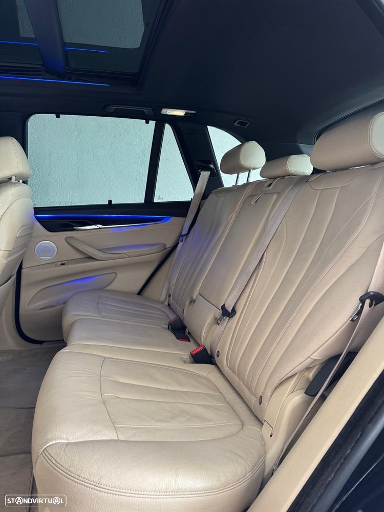 BMW X5 25 d sDrive Comfort 7L - 24