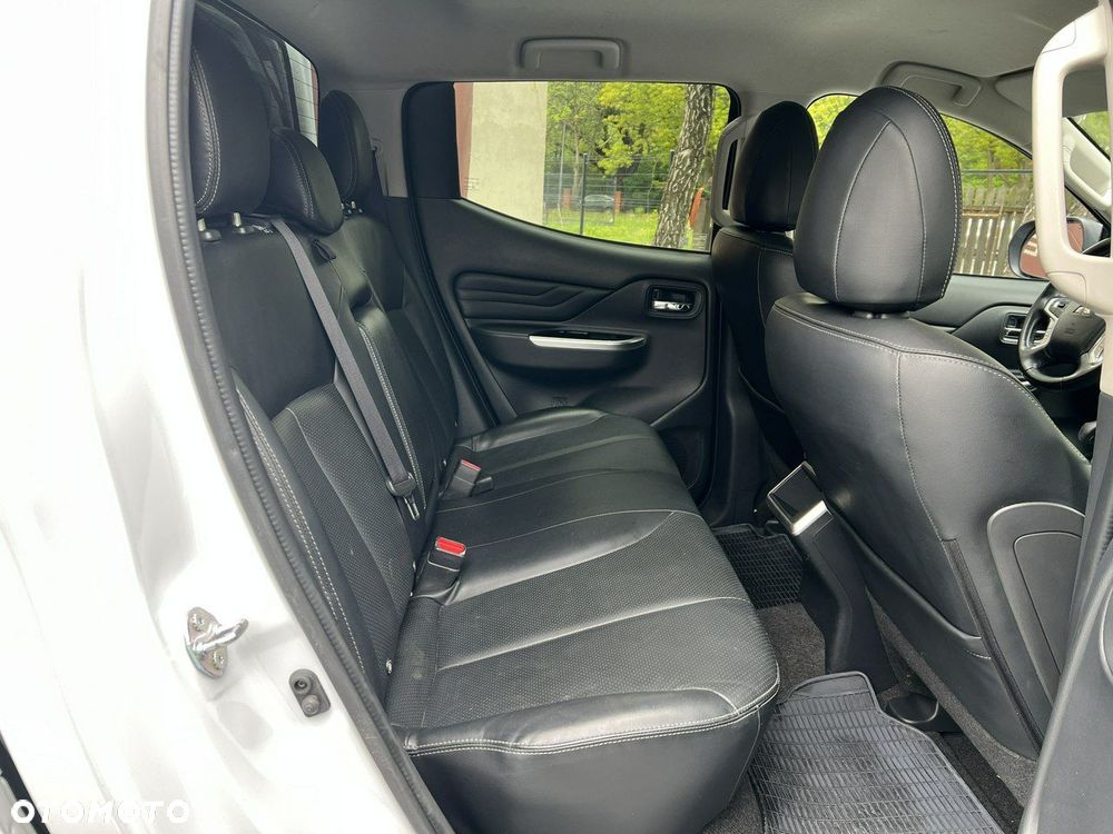 Mitsubishi L200 2.2 d DC Instyle Plus - 11