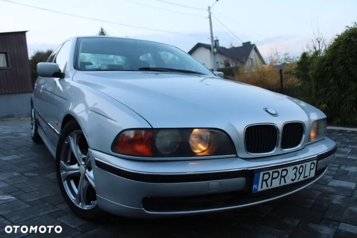 BMW Seria 5 - 32