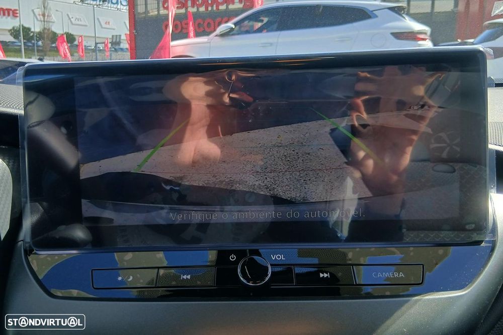 Nissan Juke 1.0 DIG-T N-Connecta - 9