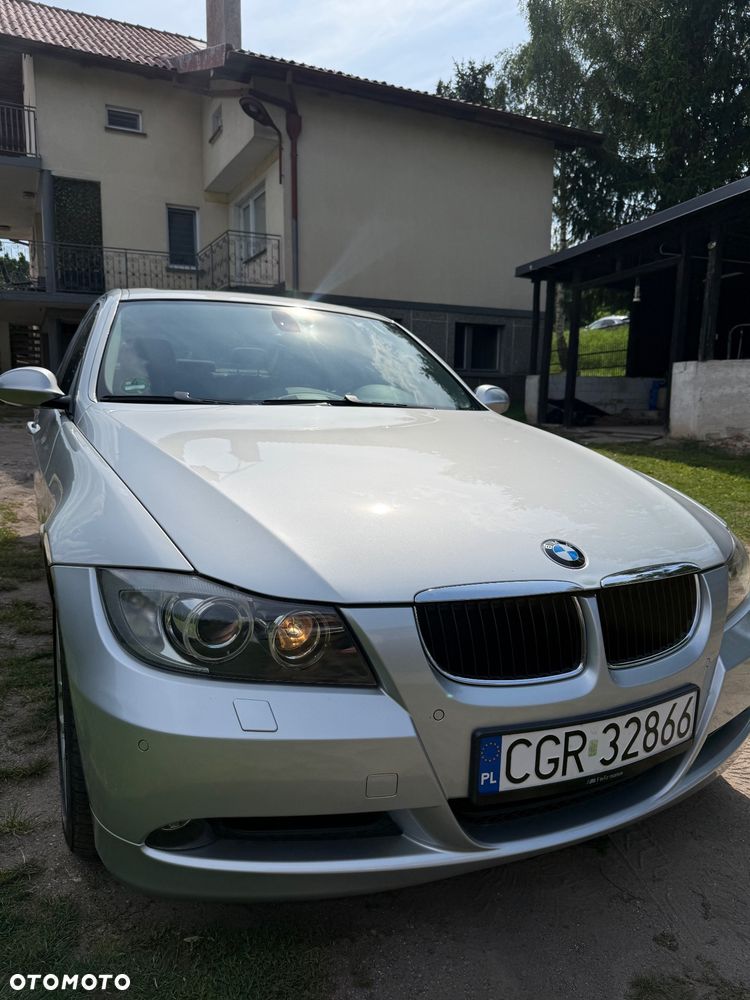 BMW Seria 3 318i - 2