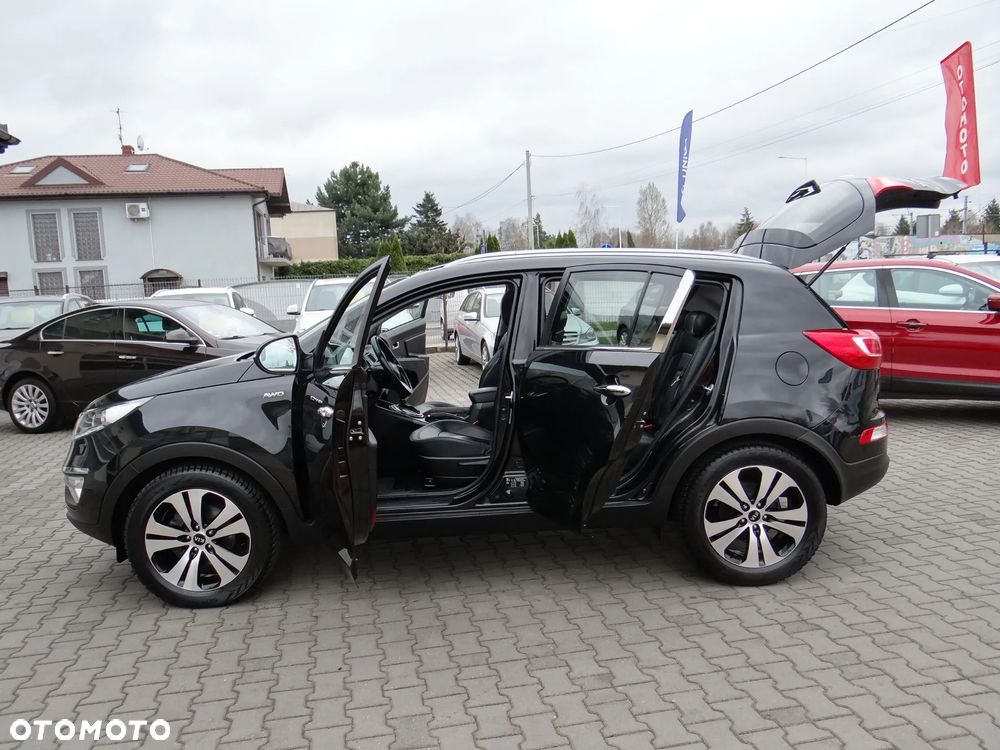 Kia Sportage 2.0 CRDI 4WD Automatik Dream-Team Edition - 13