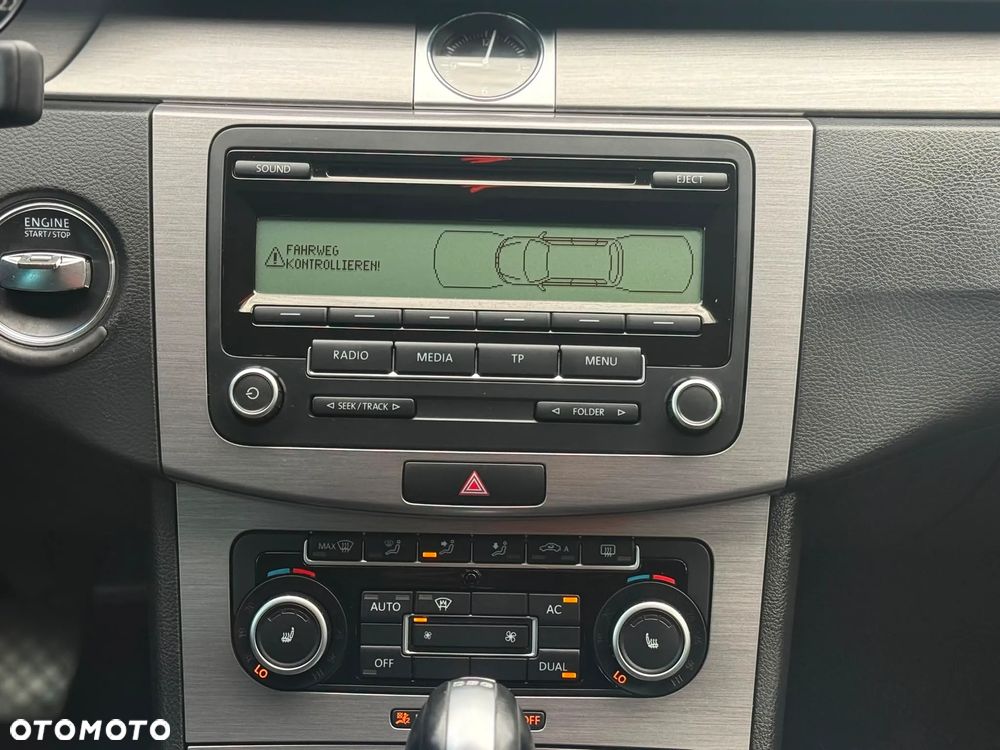 Volkswagen Passat - 15