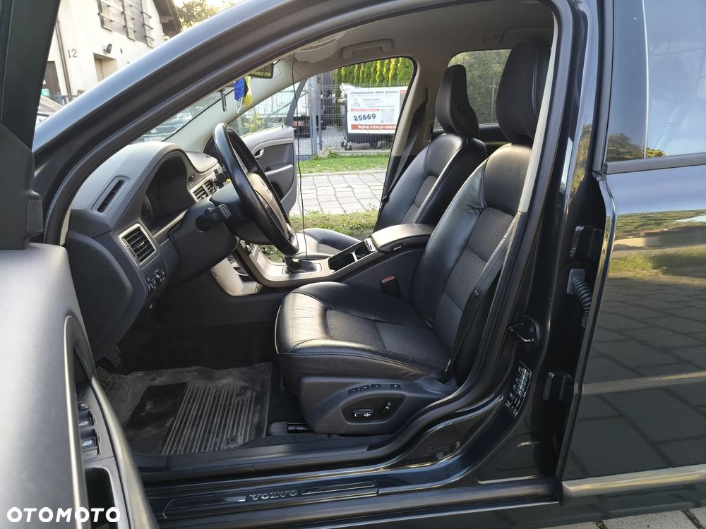 Volvo V70 2.5T Summum - 9