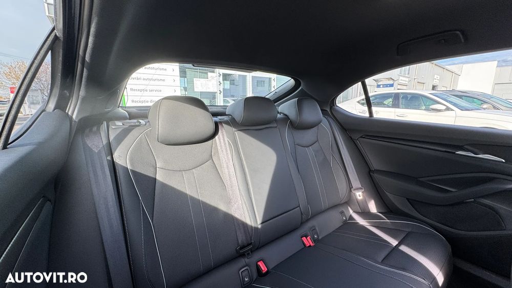 Skoda Superb 2.0 TDI 193 CP 4x4 DSG Sportline - 22
