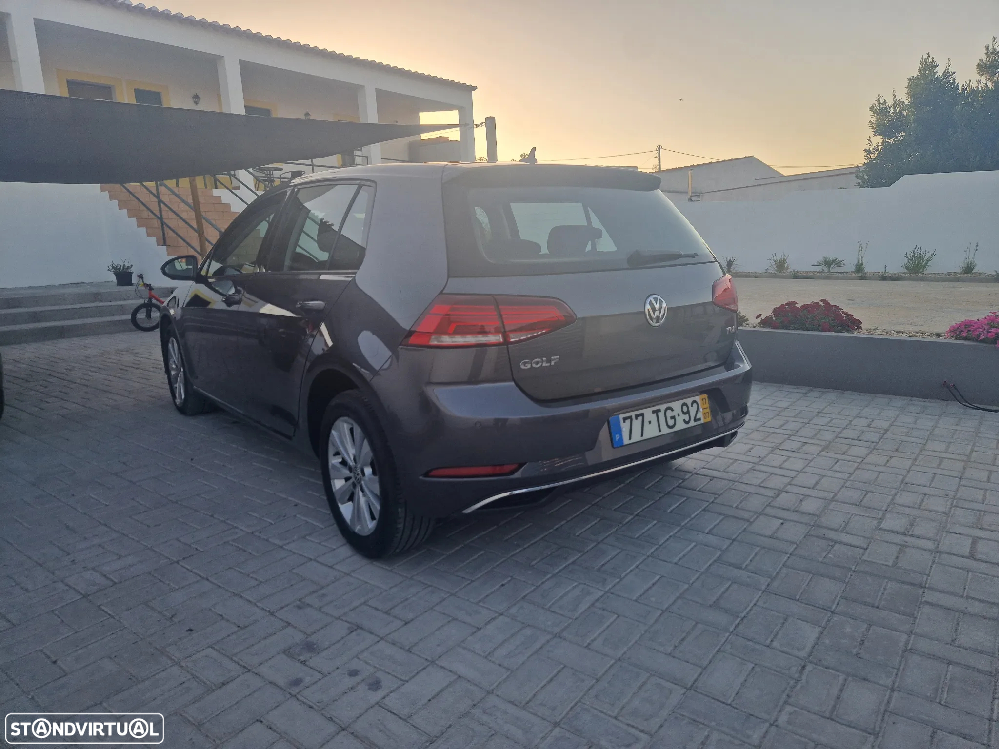 VW Golf 1.6 TDI Confortline - 3