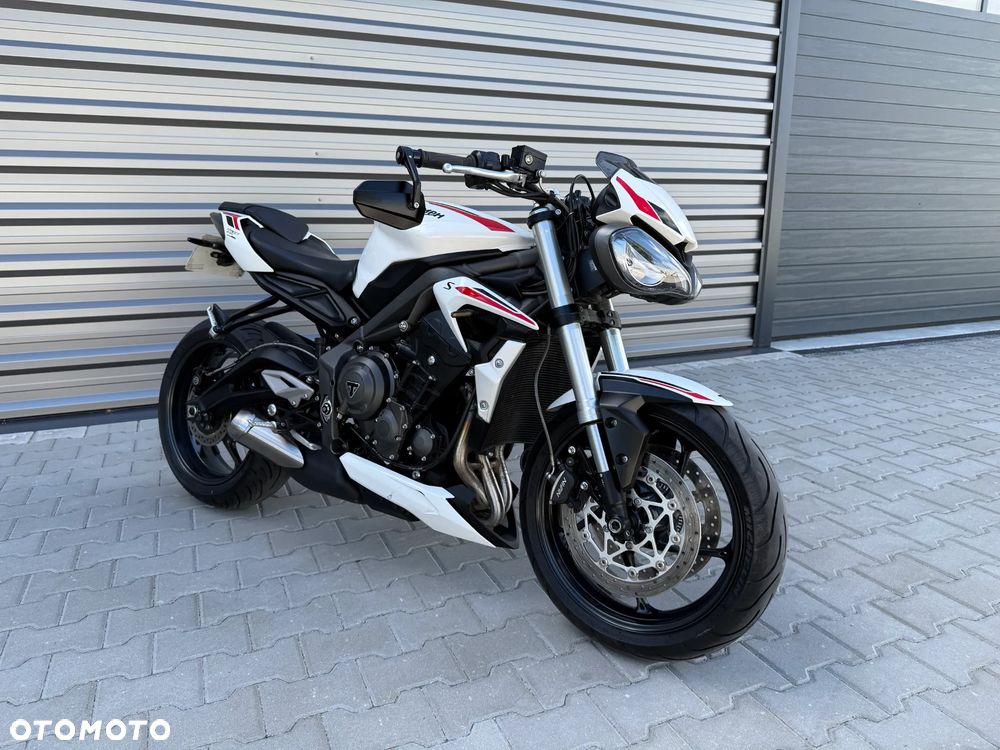 Triumph Street Triple - 7