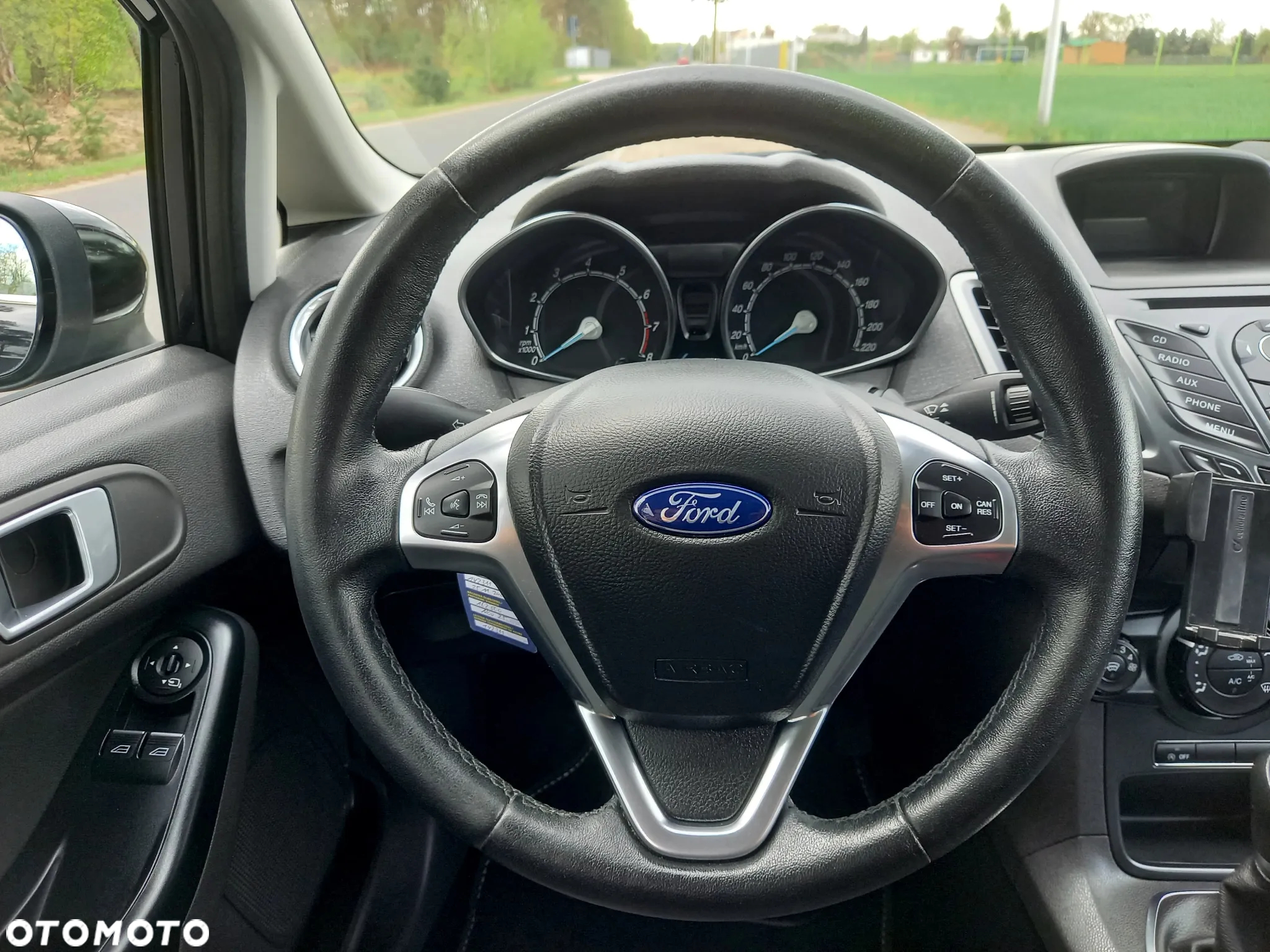 Ford Fiesta - 10